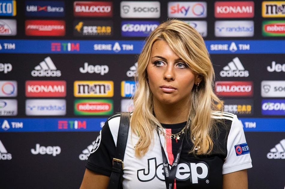 尤文女球迷爆红！身材什么水平