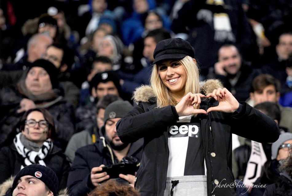 尤文女球迷爆红！身材什么水平