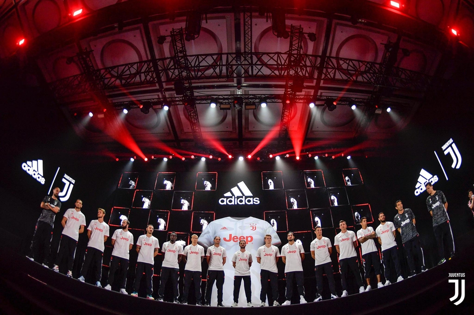 尤文新球衣发布！这汉字款太炫