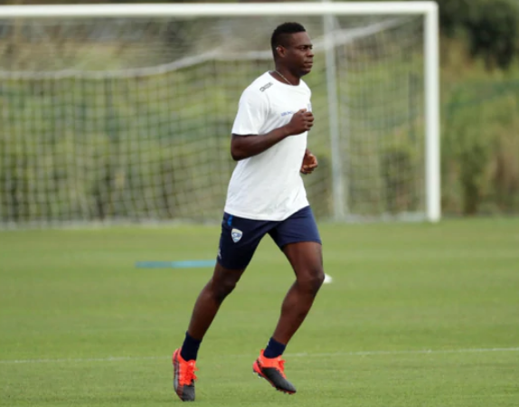 巴神回归意甲开练 真不年轻了