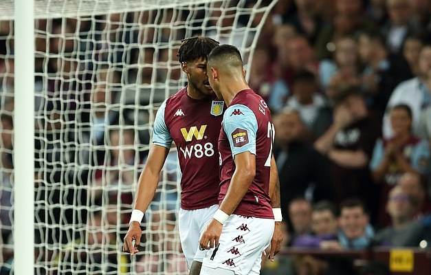 火爆内讧!悍将当场头顶队友