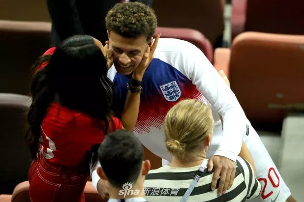 阿里与名模复合？往日高甜瞬间