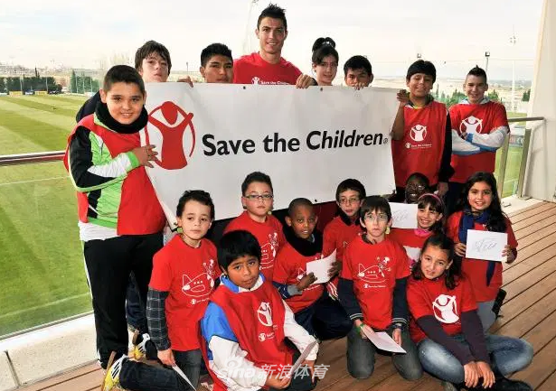 C罗这18件小事 真的把人看哭！