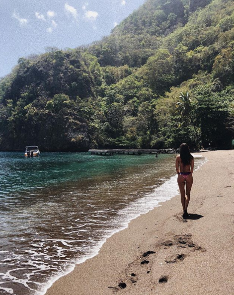 皇马妖星重伤 她深情支持陪伴