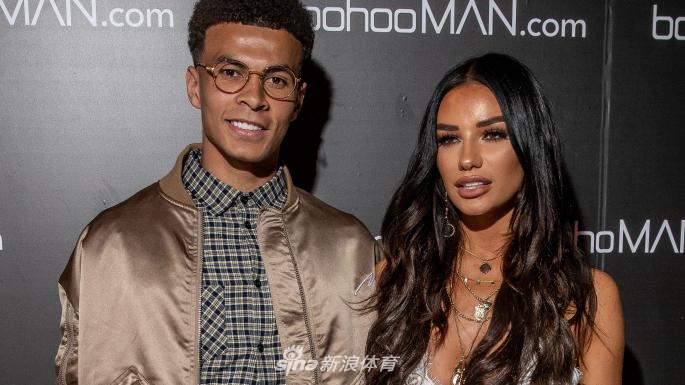 阿里与名模复合？往日高甜瞬间