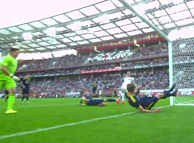 史上最强门线救险！两连救看呆