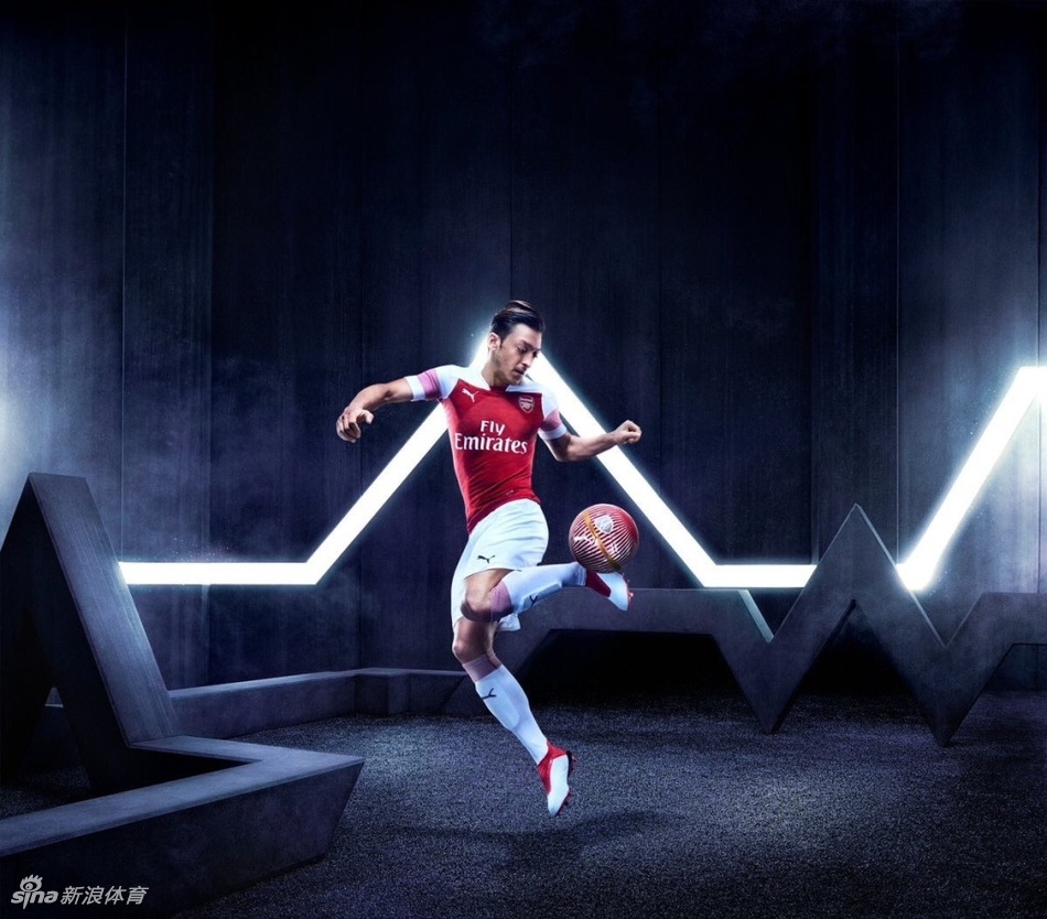 阿森纳发布新赛季主场球衣