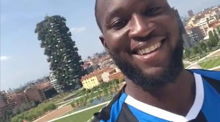 喜迎强援！卢卡库在国米第一天