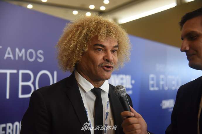 传奇换发型啦！这是要演谢逊吗