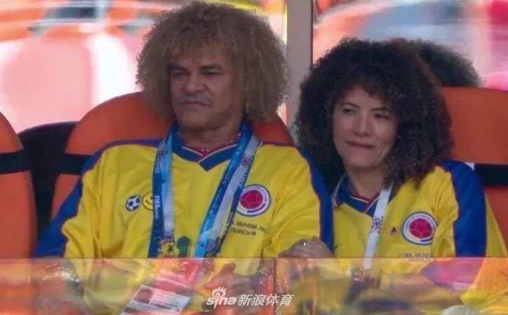 传奇换发型啦！这是要演谢逊吗