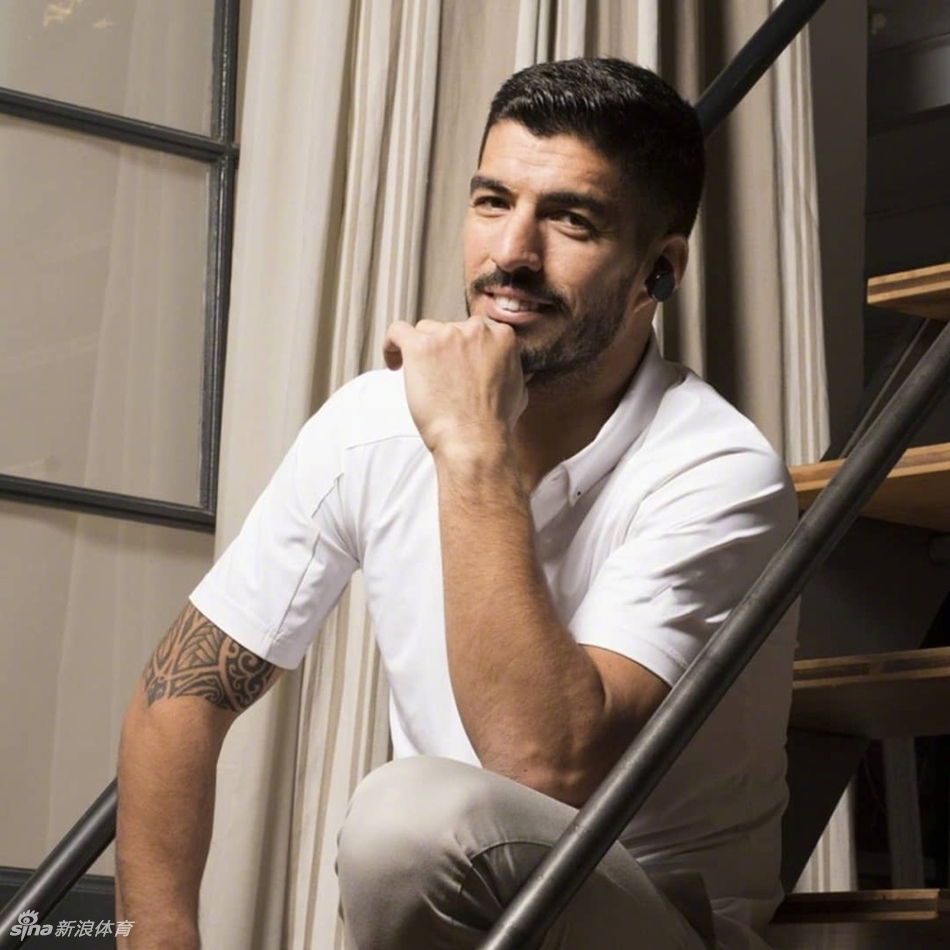 化身"代言苏"的帅气苏神