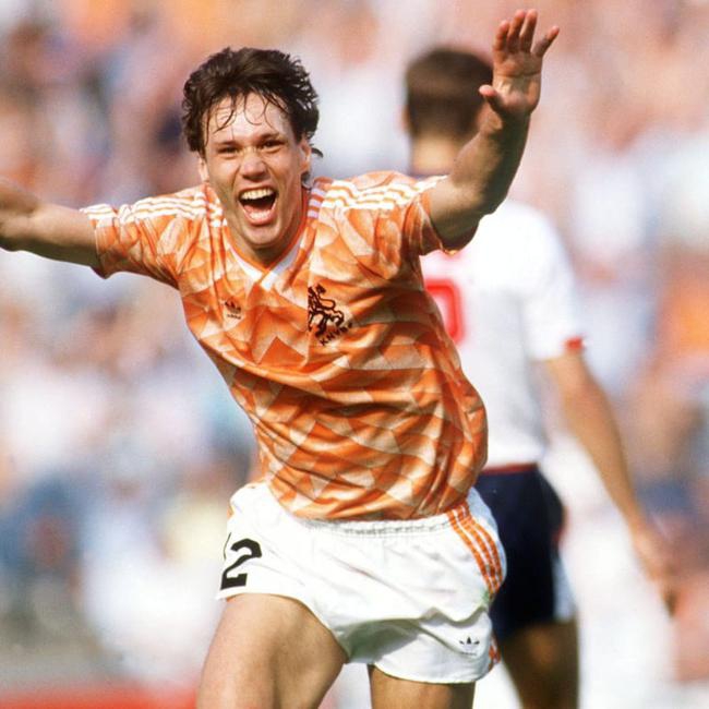 3夺金球！为何叫他最完美中锋