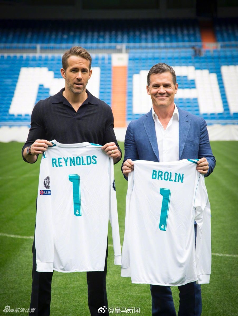 跨界！死侍灭霸扮演者访伯纳乌