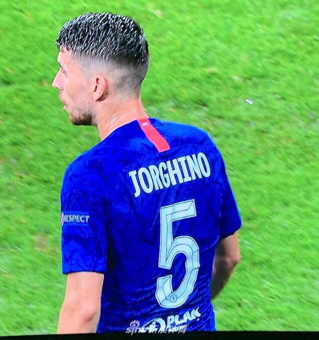 笑喷！那些印错的球衣 小贝躺枪