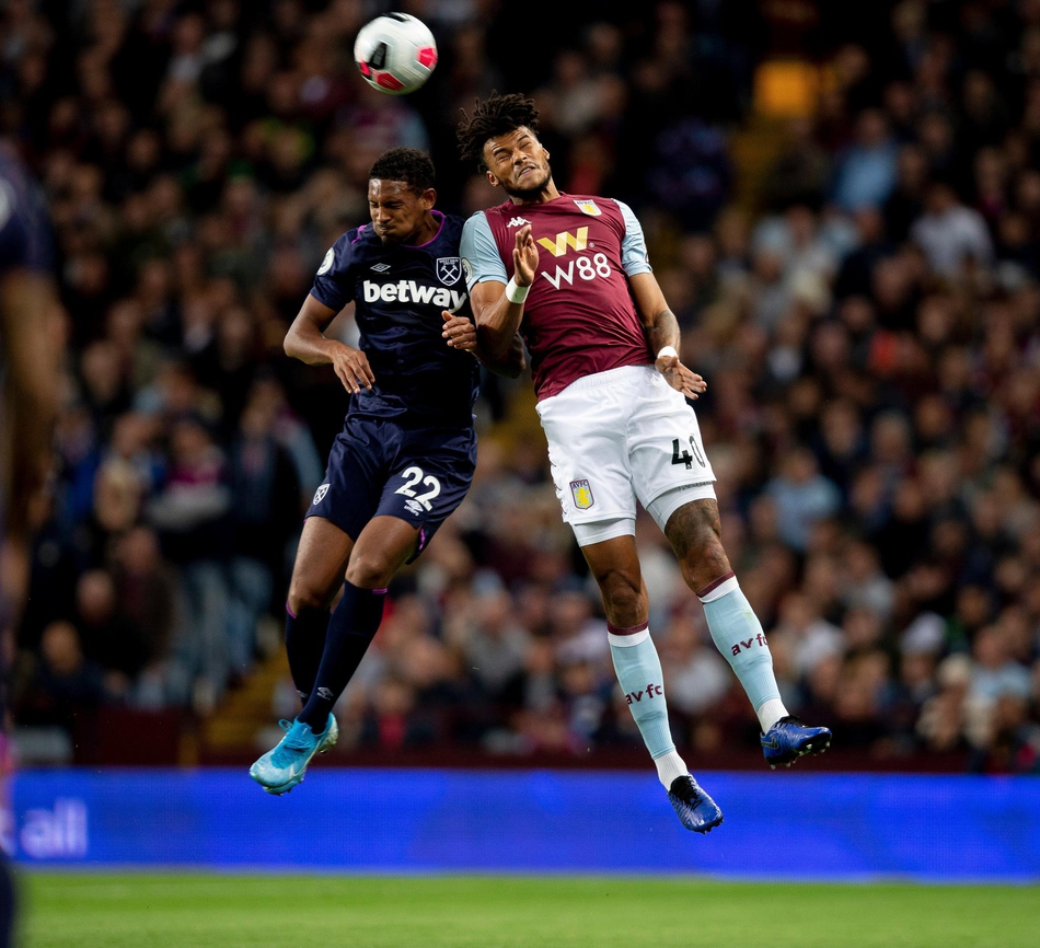 火爆内讧!悍将当场头顶队友