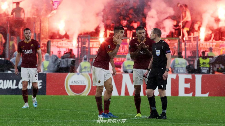 惊天误判！劲旅遭绝平全队暴怒