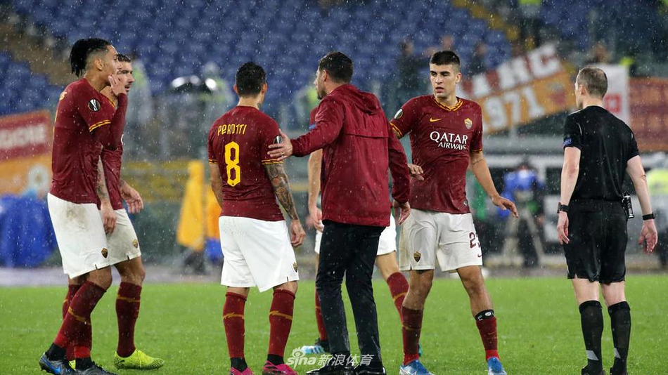 惊天误判！劲旅遭绝平全队暴怒