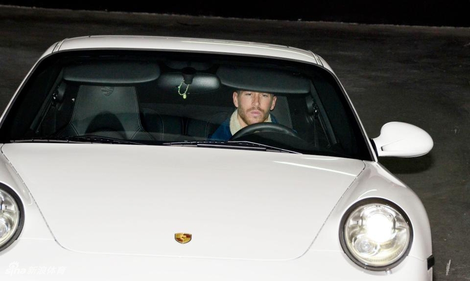 来看看皇马队长的豪车收藏