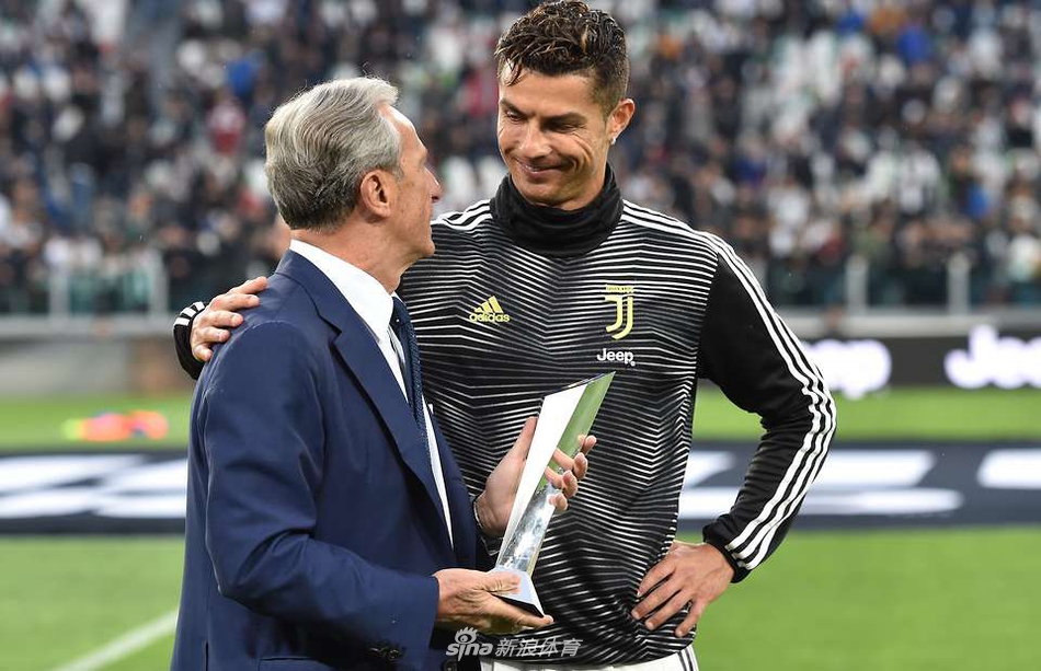 梅罗PK范戴克！欧足联最佳给谁