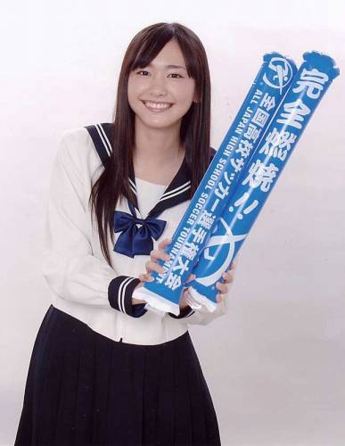 青涩！17岁新垣结衣初见日本球星