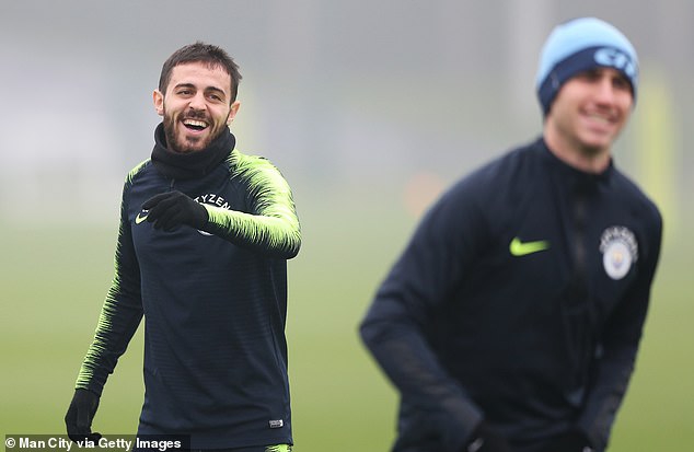 曼城基地集训 神秘熟人造访