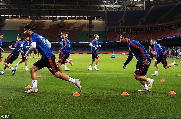 西班牙众将备战威尔士