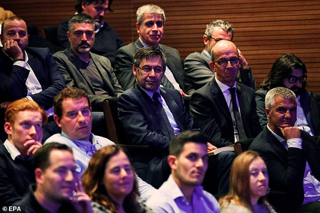 巴萨主帅出席缅怀克鲁伊夫