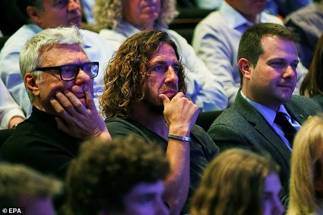 巴萨主帅出席缅怀克鲁伊夫