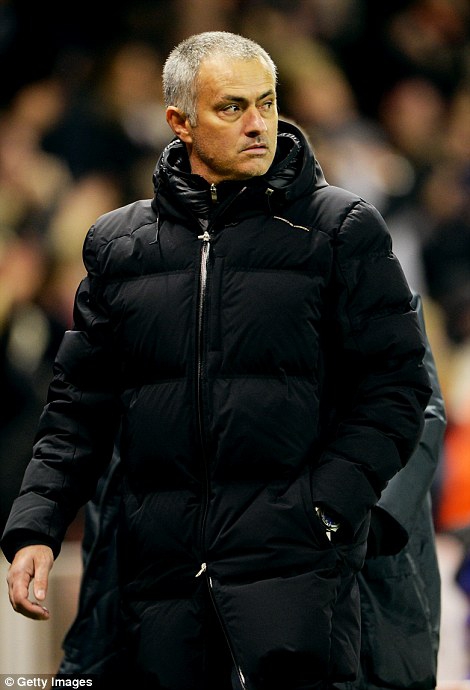 此时回到切尔西，头发已稀少