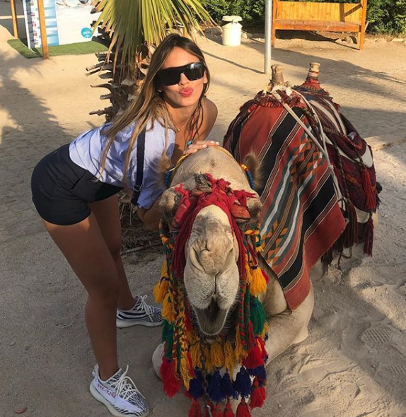 J罗新女友 名模香农利马