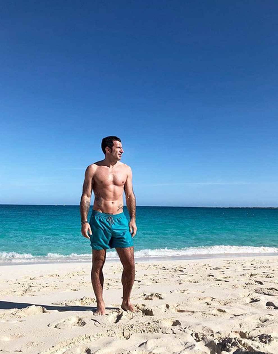 菲戈身材也保持得非常好