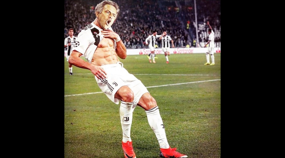 穆里尼奥嘲讽庆祝 遭网友恶搞