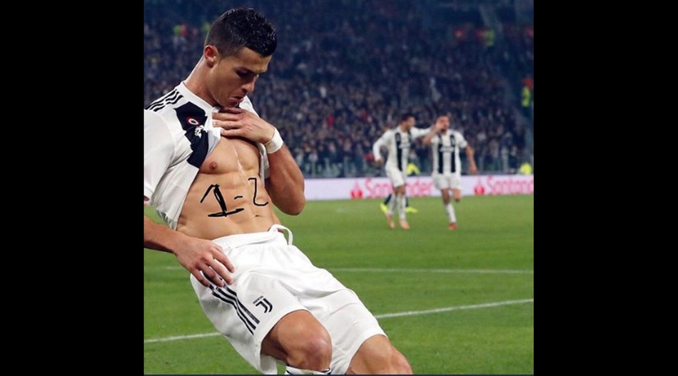 穆里尼奥嘲讽庆祝 遭网友恶搞