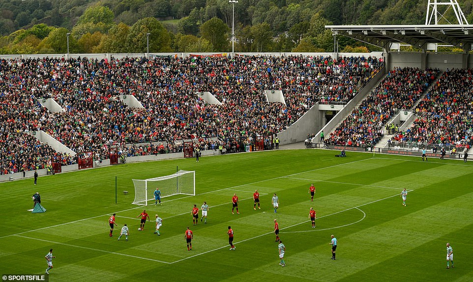 比赛到场观众达到了45000人