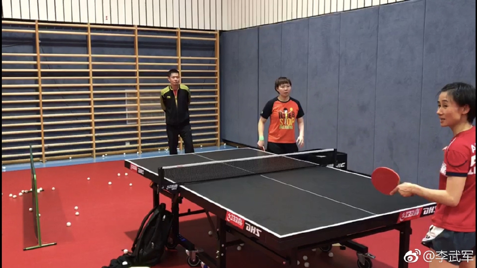 国乒备战世乒赛进行适应性训练