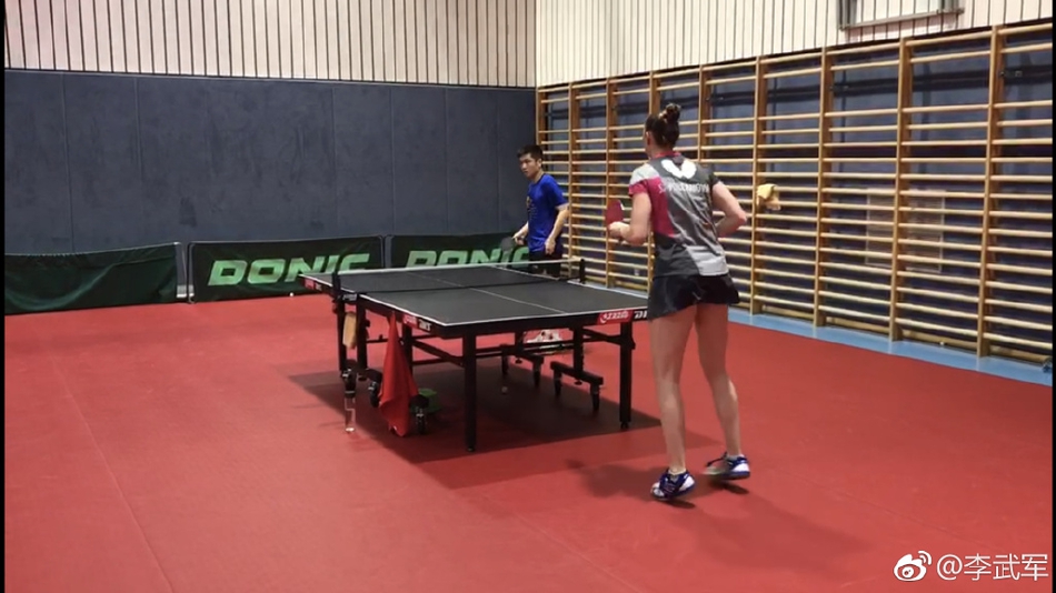 备战世乒赛国乒举行性别大战