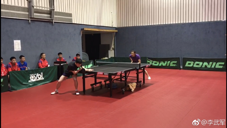 备战世乒赛国乒举行性别大战