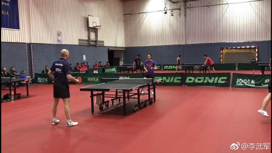 备战世乒赛国乒举行性别大战