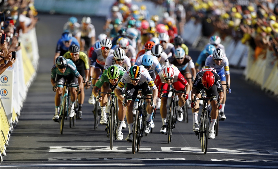 环法第十赛段精彩集锦