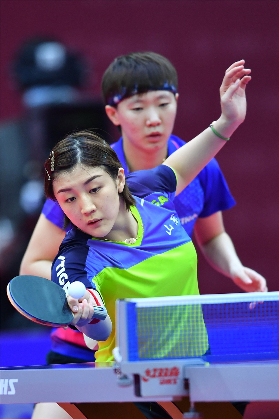 全锦赛陈梦/王曼昱获女双冠军