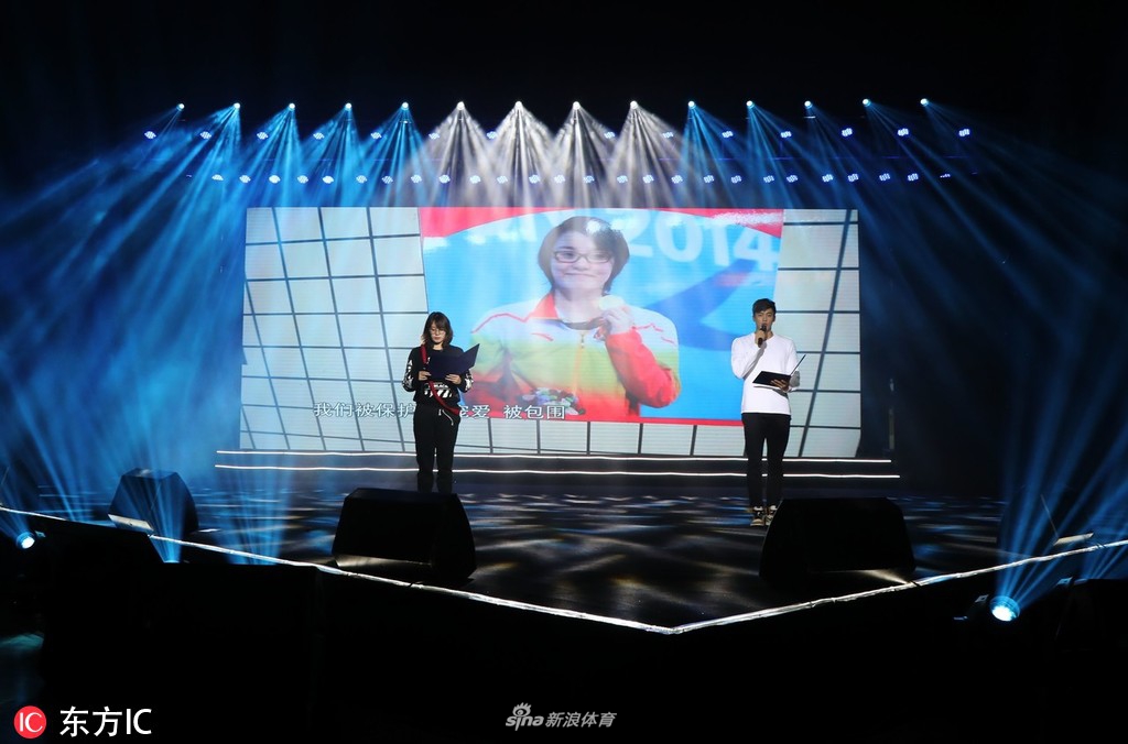 浙体院春晚孙杨压轴出场 高歌引爆全场