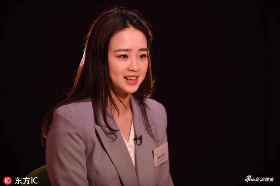 孙妍在现身女皇杯 昔日艺体萝莉仙气飘飘