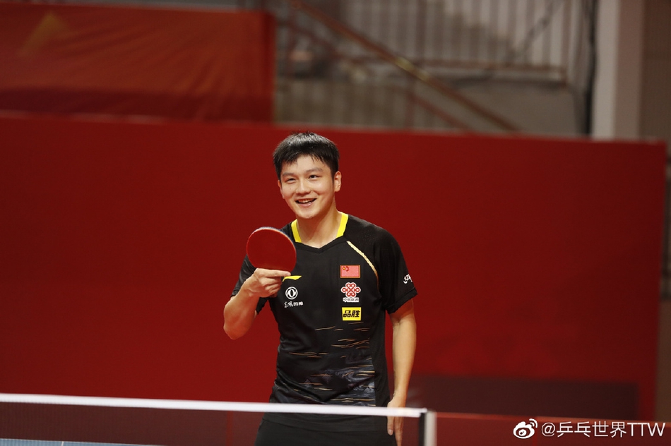 国乒选手备战奥运模拟赛