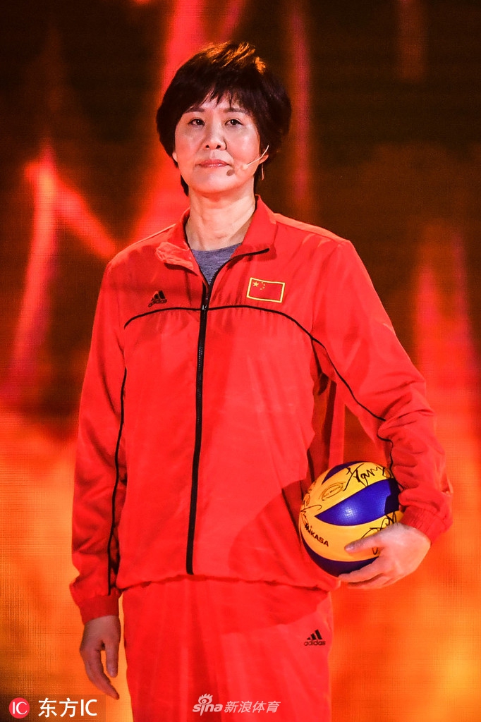 跨年演唱会郎平武大靖等明星亮相