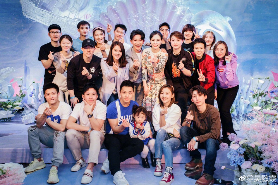 吴敏霞夫妇为女儿办百日宴 鞠萍姐姐现身