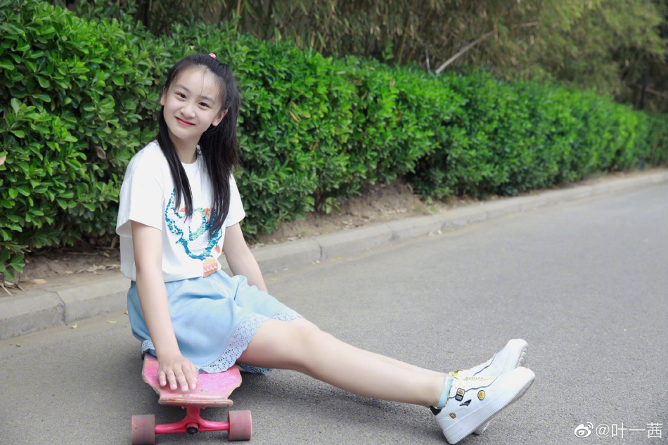 叶一茜分享森碟玩滑板日常