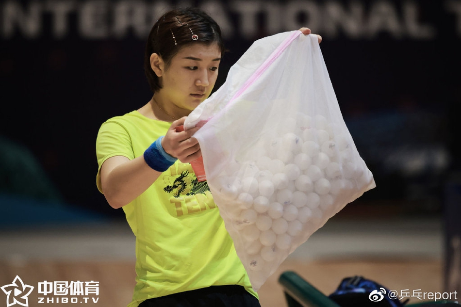 陈梦孙颖莎等国乒女将备战总决赛