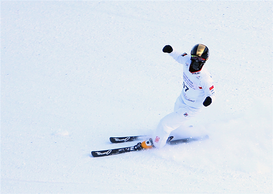 空中技巧世界杯齐广璞夺冠