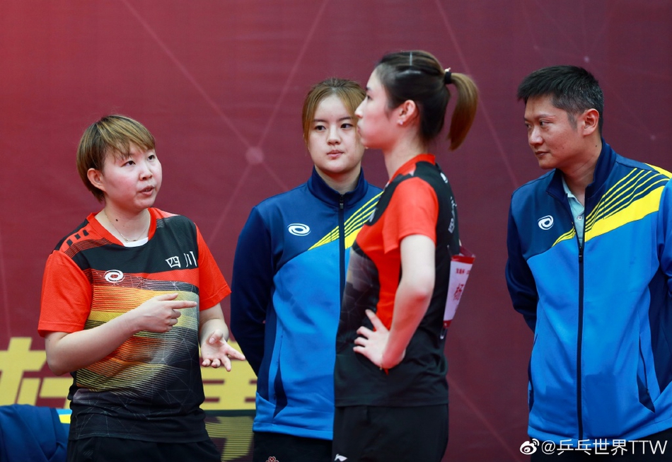 乒乓球全锦赛半决赛精彩瞬间