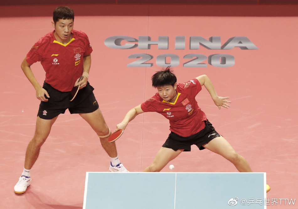 奥运模拟赛许昕/孙颖莎夺冠